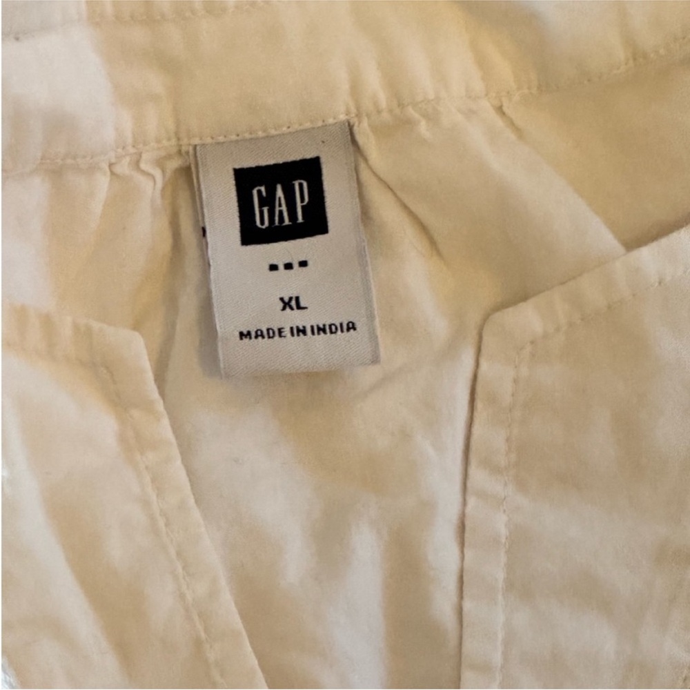 Gap Beaded Shell Split Neck - image 8